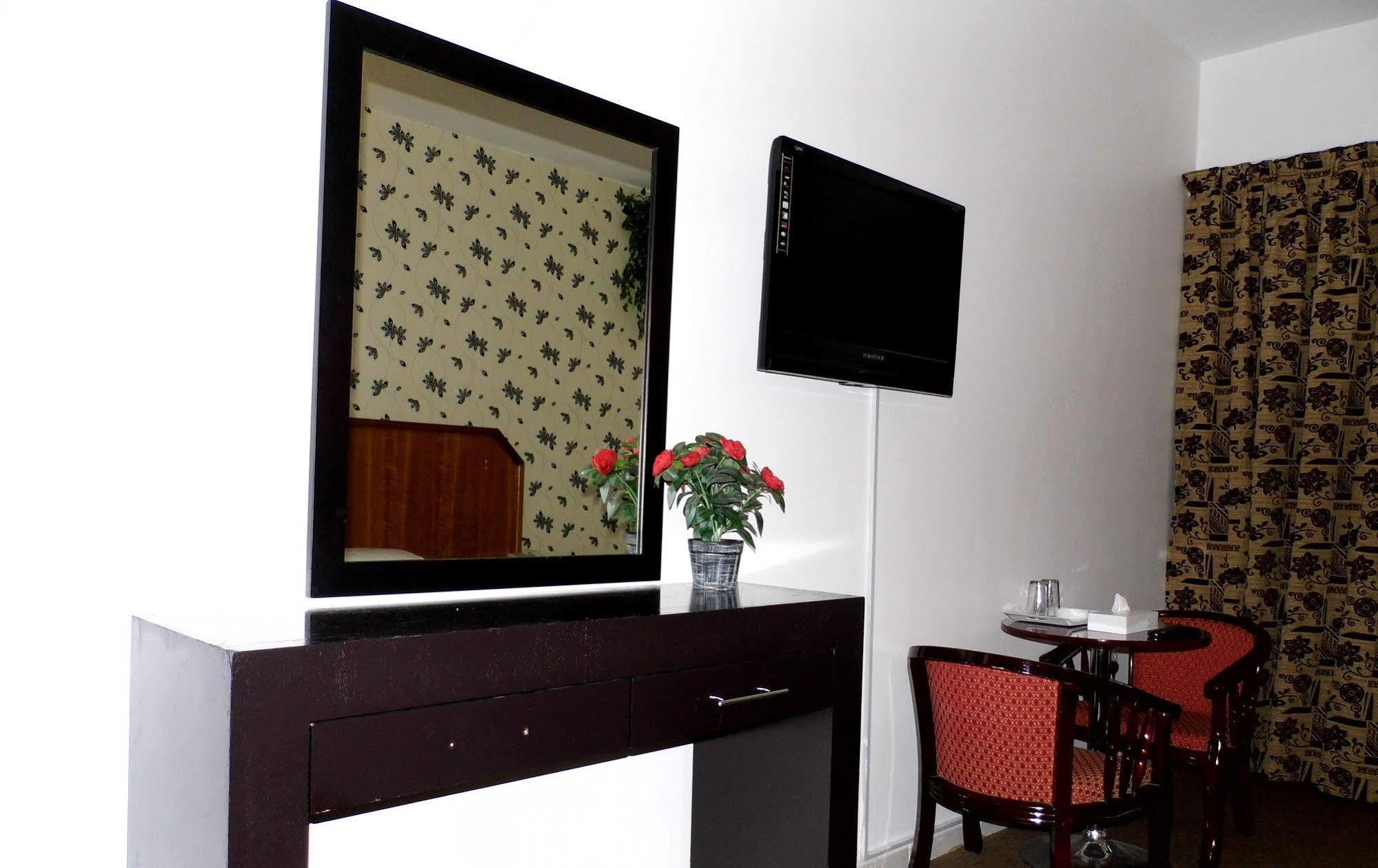 Al Zahabiya Hotel Apartments Dubai Esterno foto